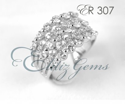 แหวนเพชรแถว ER307